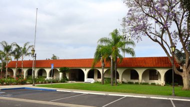 Irwindale, LA County, California - 17 Haziran 2024: 5050 N Irwindale Bulvarı 'nda bulunan Irwindale Belediye Binası