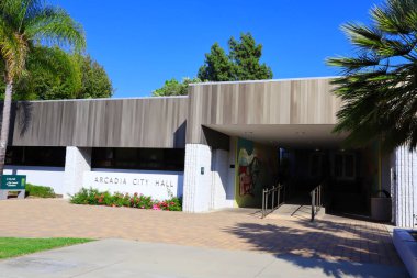 Arcadia, LA County, California - 14 Mayıs 2024: Arcadia Belediye Binası 240 W Huntington Dr, Arcadia, CA