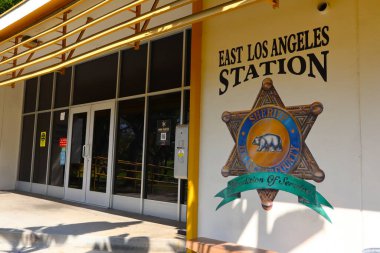 Burbank, LA County, California - 28 Mayıs 2024: Doğu Los Angeles Şerif Karakolu 5019 E 3. Cadde, Doğu Los Angeles, Kaliforniya