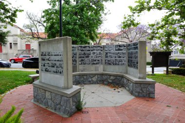 Sierra Madre, LA County, California - 9 Haziran 2024: Sierra Madre Memorial Park, Sierra Madre sakinlerine adanmış bir halk parkı.