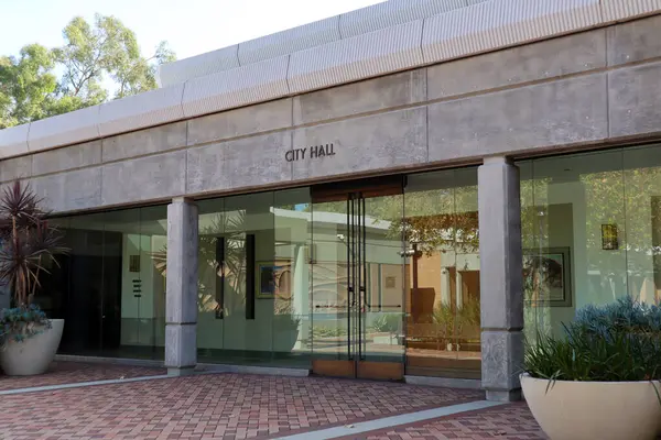 San Dimas (Los Angeles County), Kaliforniya - 1 Şubat 2025: San Dimas Belediye Binası, 245 E Bonita Bulvarı 'nda yer almaktadır.