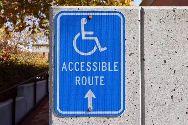 Tekerlekli sandalye Erişilebilir Giriş Yolu İşareti