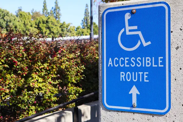 Tekerlekli sandalye Erişilebilir Giriş Yolu İşareti