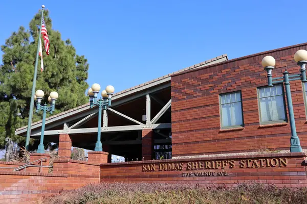 San Dimas, California - 1 Şubat 2025 San Dimas Şeriflik Bürosu, Los Angeles Şerif Departmanı, 270 S. Walnut Bulvarı, San Dimas