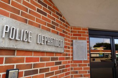 El Segundo, California - 19 Ocak 2025: El Segundo Polis Departmanı, 348 Main Street, El Segundo, Los Angeles Bölgesi 'nde bulunan topluma hizmet ve koruma