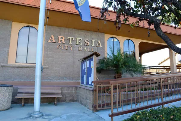 Artesia, California - 16 Ocak 2025: Artesia Belediye Binası 18747 Clarkdale Bulvarı, Artesia, Los Angeles