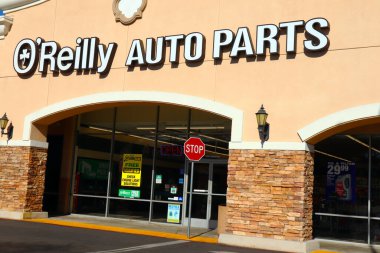 Norwalk, California - 16 Ocak 2025: O 'Reilly Oto Parça Mağazası dış, oto yedek parça satıcısı