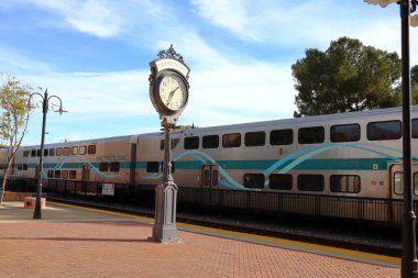 Claremont, California - 19 Aralık 2024: Güney Kaliforniya 'daki Claremont Tren İstasyonu