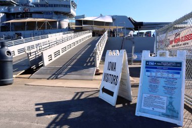 San Pedro, Los Angeles, Kaliforniya Limanı - 13 Ocak 2025: USS Iowa Müzesi Girişi