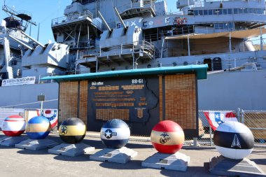 San Pedro, Los Angeles, Kaliforniya Limanı - 13 Ocak 2025: USS Iowa Savaş Gemisi Detaylı Görünümü