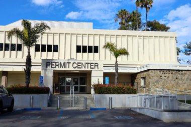 Torrance, California - 19 Şubat 2025: Torrance Belediyesindeki İzin Merkezi