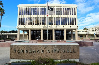 Torrance, California - 19 Şubat 2025: Torrance City Hall ana binası