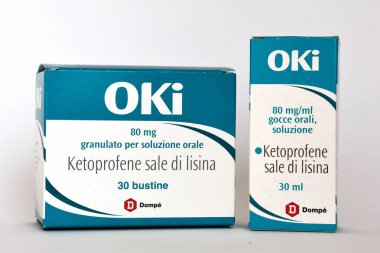 Roma, İtalya - 4 Ekim 2025: Oki 80 mg Granulate ve Oral Drops Ketoprofen lysin tuz Dompe Farmaceutici. Ağrı kesici ve iltihap tedavisi için kullanılan iltihap.