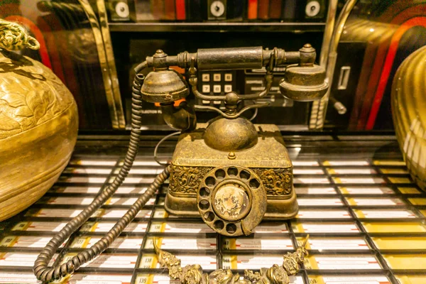 Telefone Antigo Vintage Com Mostrador — Fotografia de Stock
