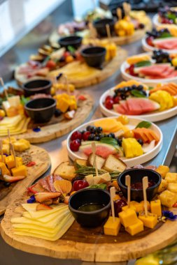 Yemek, atıştırmalık, sandviç, aperatif, açık büfe, yemek, servis, açık büfe, yemek, açık büfe, açık büfe, açık büfe, etkinlik