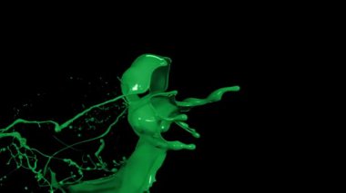 Yavaş çekimde atılmış boya sıçraması, siyah üzerine izole edilmiş sıvı (4K)