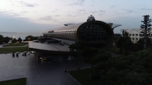 Vista Aérea Museu Tapete Localizado Baku Boulevard — Vídeo de Stock