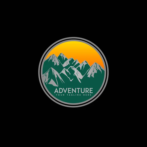 Mountain Logo Template Vector Illustrator Design — Stock Vector
