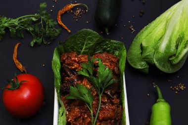 Sebze salatasında haşlanmış 