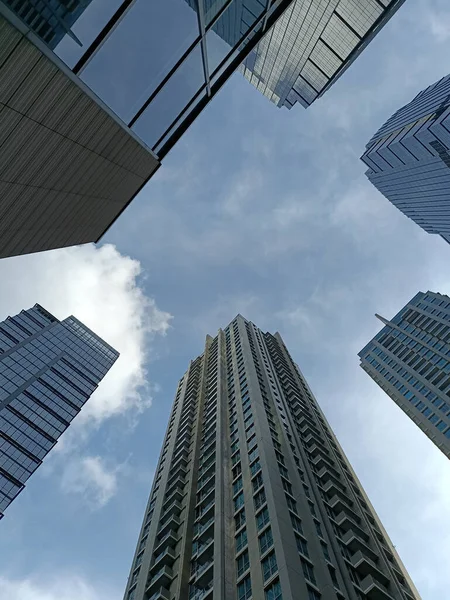 摩天楼の風景と青空 — ストック写真