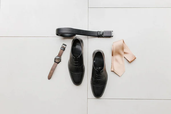 Detail Presentation Man Watch Pair Man Shoes Ties Belt Good — Stock Photo, Image
