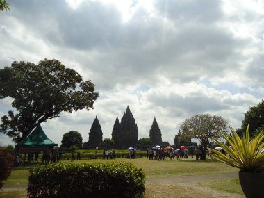 10 Ağustos 2013, Orta Cava - Endonezya Budist Prambanan tapınağı Java 'daki en büyük tapınak kompleksi.