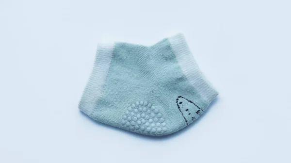 Mavi Bebek Diz Altı Çorabı Beyaza Izole Edilmiş Bebek Için — Stok fotoğraf
