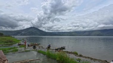 Lakeside Gölü Toba, Kuzey Sumatra Endonezya En Büyük Volkanik Göl Manzaralı Doğal Güzellik