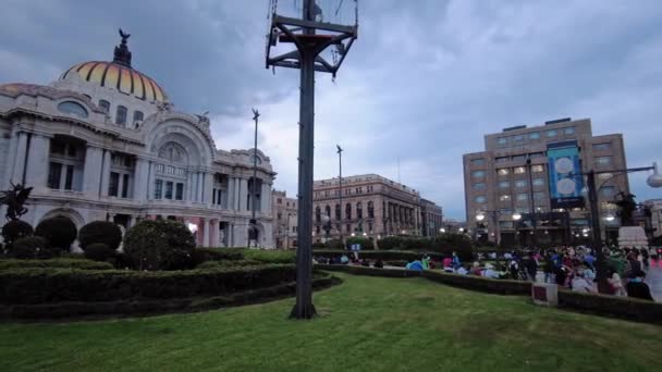 멕시코시티 중심가에 Palacio Bellas Artes — 비디오