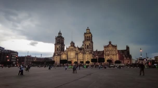 在墨西哥城市中心Zocalo的大都会大教堂 夕阳西下的时间 — 图库视频影像