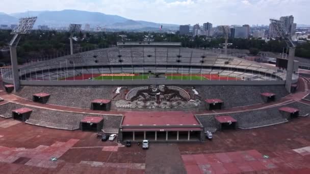 Luftaufnahme Des Olympiastadions Der Nationalen Autonomen Universität Von Mexiko Unam — Stockvideo