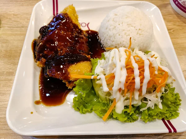 Kurczak Katsu Ryżem Warzywami — Zdjęcie stockowe