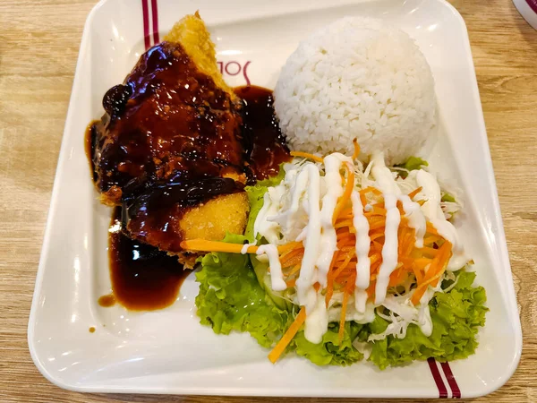 Chicken Katsu Mit Reis Und Gemüse — Stockfoto