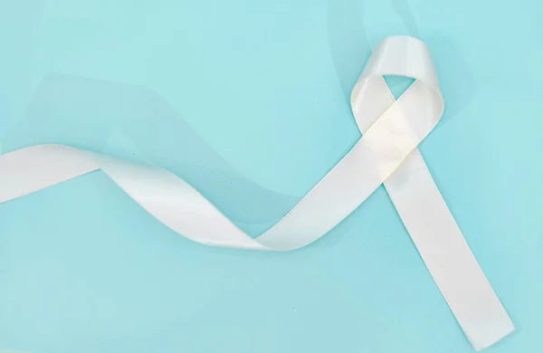 Mois Sensibilisation Cancer Poumon Avec Ruban Blanc Concept Santé Médecine — Photo