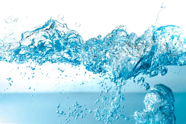 Водна Хвиля Бульбашки Повітря Бризки Ізольовані Білому Тлі Синя Хвиля — стокове фото