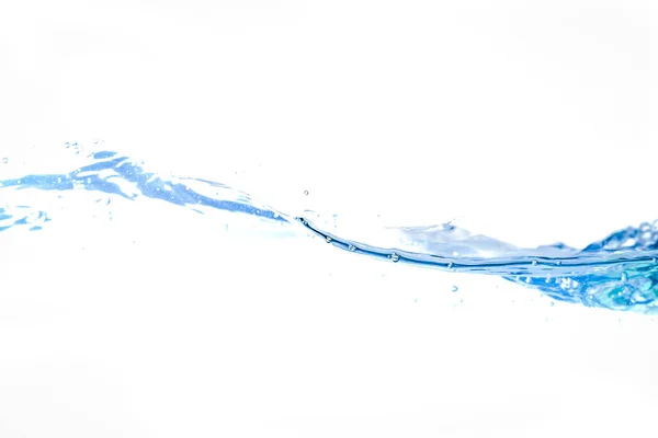 Onde Acqua Limpide Acqua Spruzzi Onda Blu Isolato Sfondo Bianco — Foto Stock