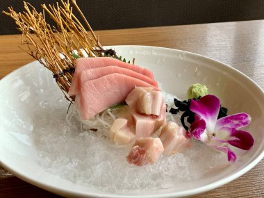 Ayutthaya, Tayland - KFC Hamburger ve Fried Chicken Fast food restoranı Kentucky Fried Chicken 'da (KFC) yer alan büyük bir restoran zinciri. Büyük C 'de, Tayland' da Wangnoi şubesi - Asya.