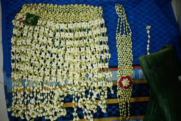 Collar Adornado Flores Jazmín Para Evento Javanés Tradicional —  Fotos de Stock