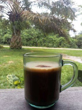 Kahve espresso bardakta.