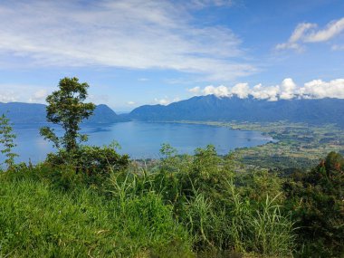 Maninjau göl manzarası tepede