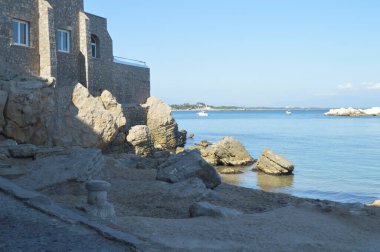 Akdeniz kıyısının Idyllic köşesi