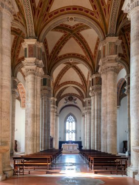 Pienza, Siena İtalya - 21 Ağustos 2024: Santa Maria Assunta Katedrali