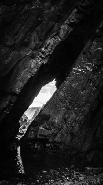 Dragon Eye Marloeswindow View Cliffs Mountains Slit Rock Looks Dragon — Stock Photo, Image