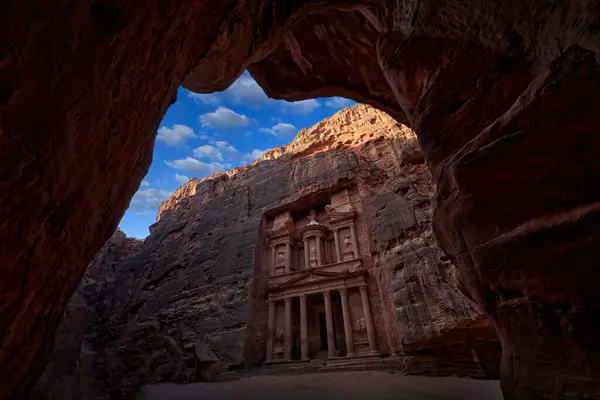 Hazine Hazinesi Hazine Petra Tarihi Taş Manzarası Ürdün Seyahati Arabistan — Stok fotoğraf