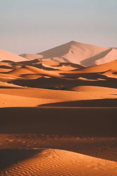 Όμορφη Θέα Των Αμμόλοφων Στην Έρημο Μερζούγκα Μαρόκο — Φωτογραφία Αρχείου