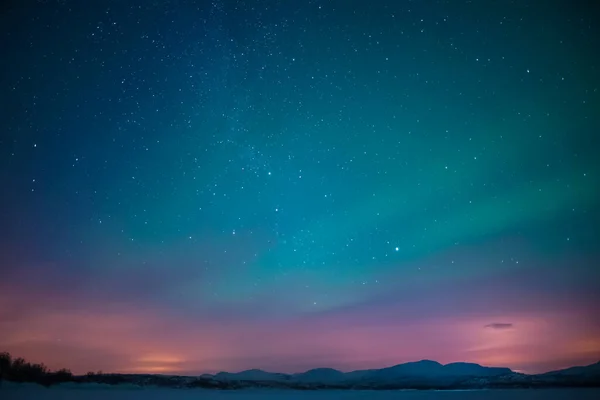 Yıldızlı ve samanyolu güzel gece gökyüzü