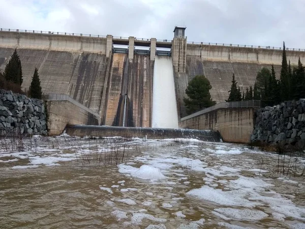 西班牙塔拉戈纳Siurana水库大坝 — 图库照片
