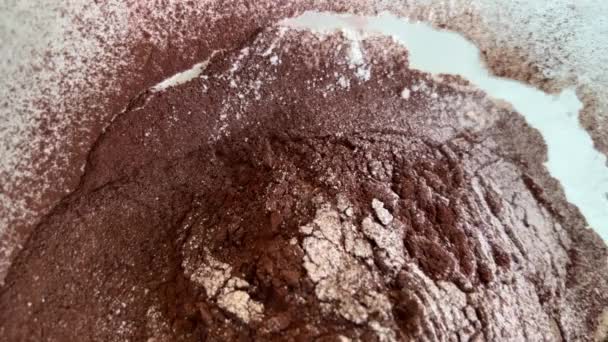 Порошок Какао Тарелке Покрытый Мукой — стоковое видео