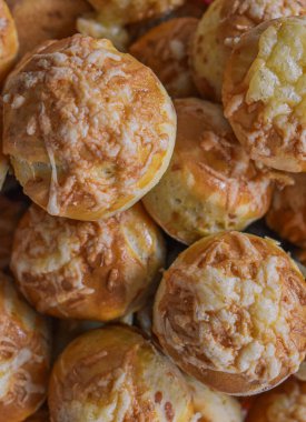 Kasede peynirli çörekler