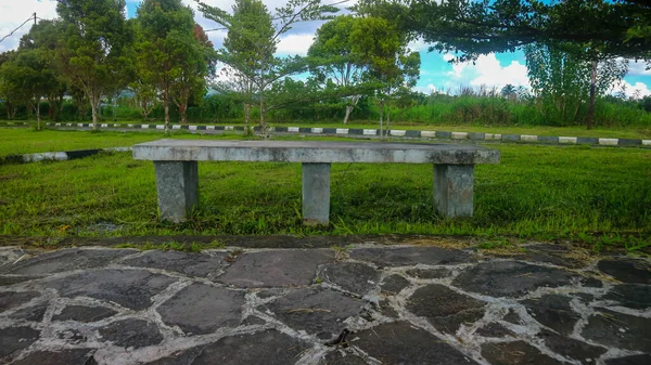 Assentos Concreto Belo Jardim — Fotografia de Stock